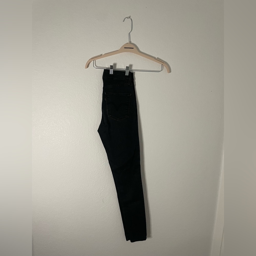 Levi's Mile High Super Skinny- Black- Size 27